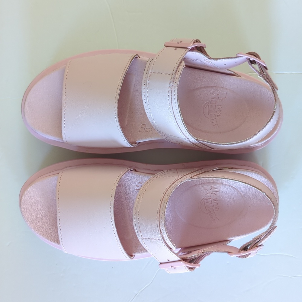 NWT Dr. Martens Sandals - Picture 2 of 7